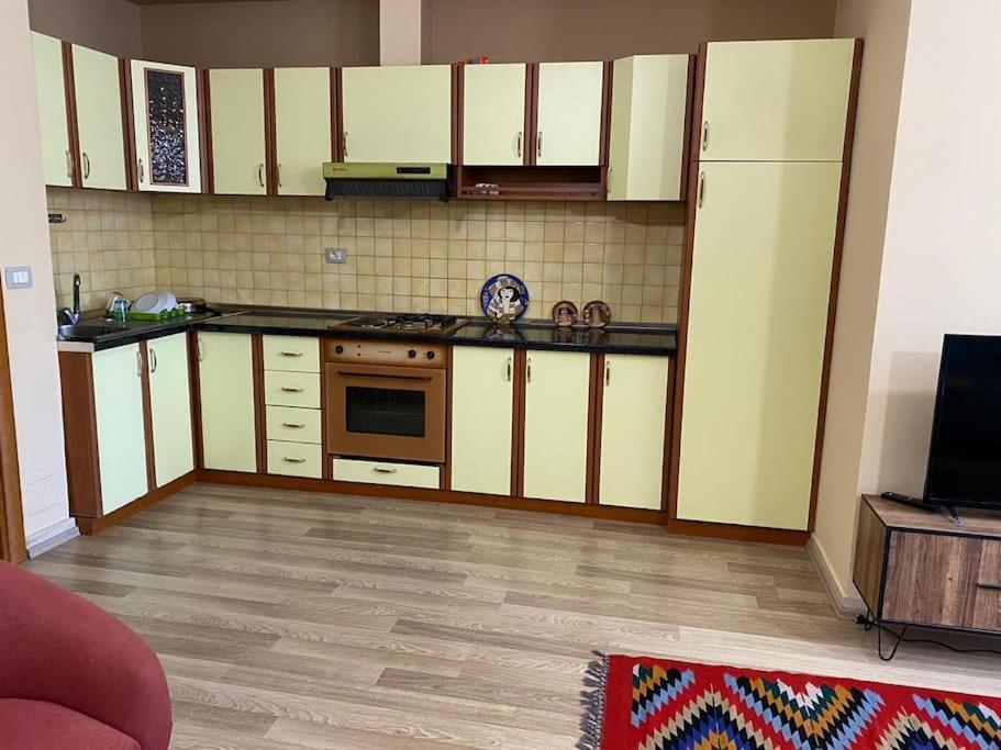*Heart Of New Bazaar 1 Bed Apt* Appartement Tirana Buitenkant foto